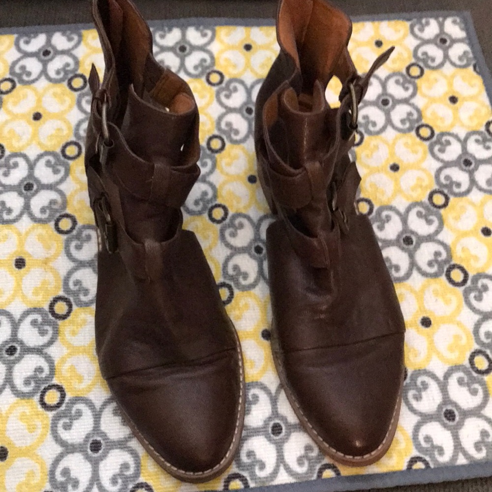 Nine West